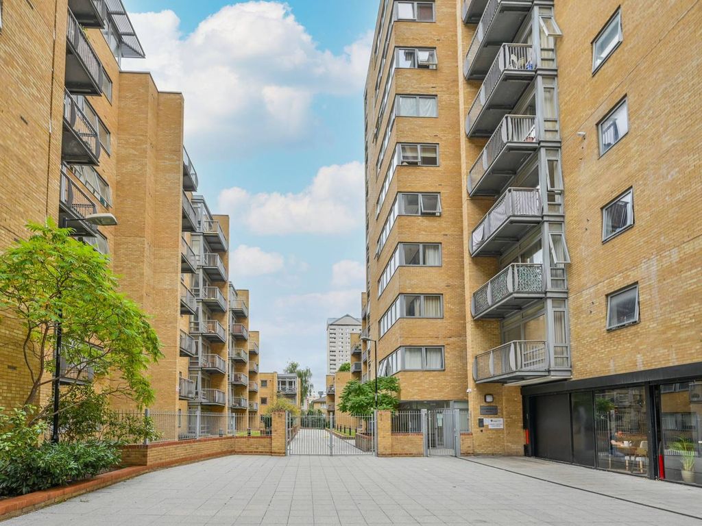 Gainsborough House, Canary Wharf, London E14