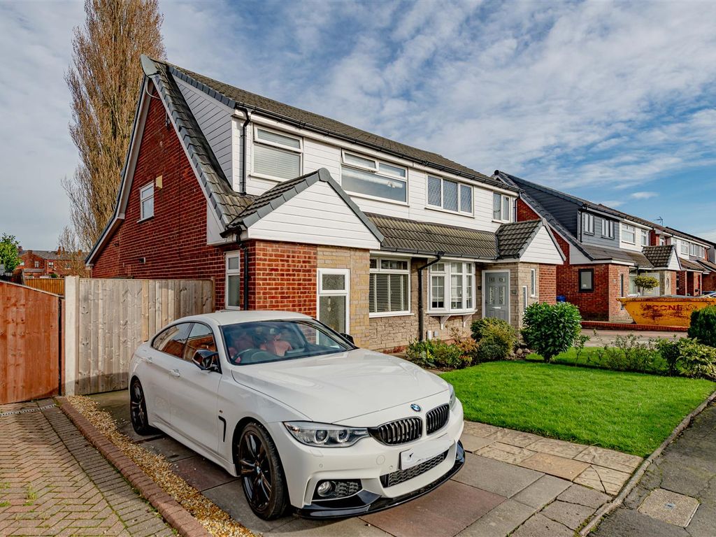 3 bed semidetached house for sale in Chanters Avenue, Atherton