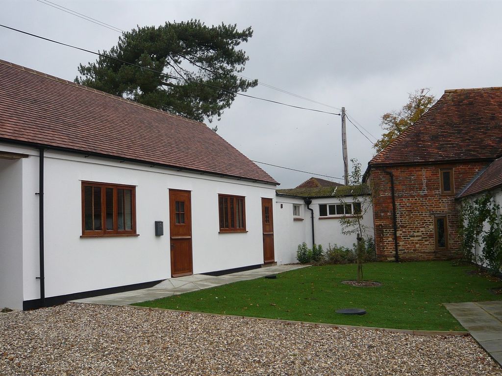 1 bed semidetached house to rent in Field Court, West Woodhay, Newbury