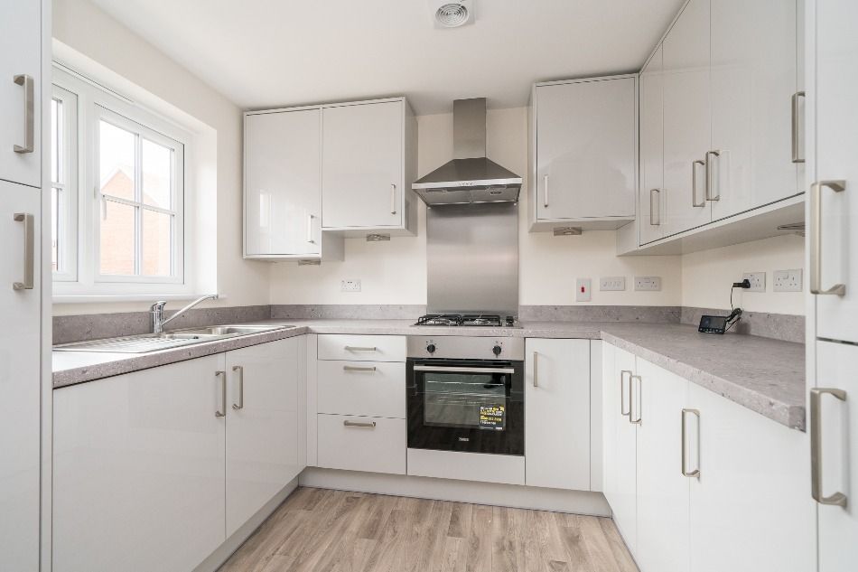 2 bed property for sale in Leestone Park, Lawson Road, Leighton Buzzard