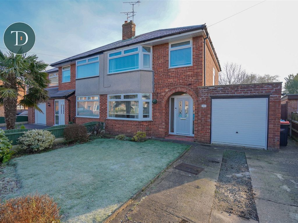 3 bed semidetached house for sale in Birch Grove, Whitby, Ellesmere