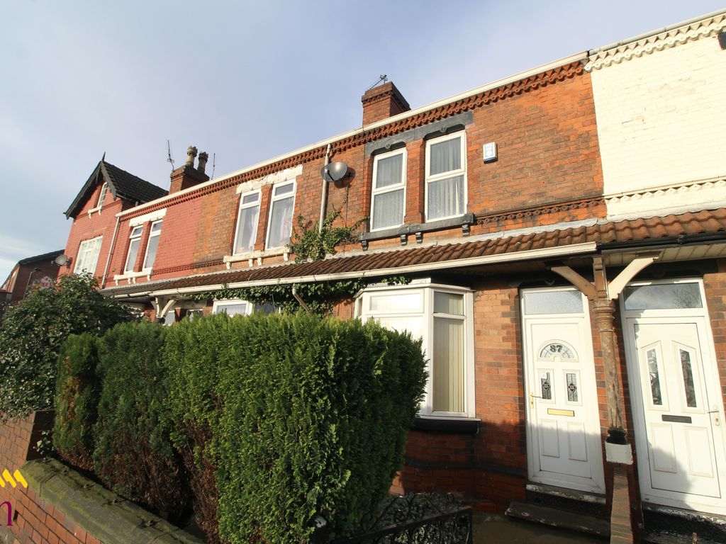 2 bed terraced house to rent in Carr House Road, Hyde Park, Doncaster