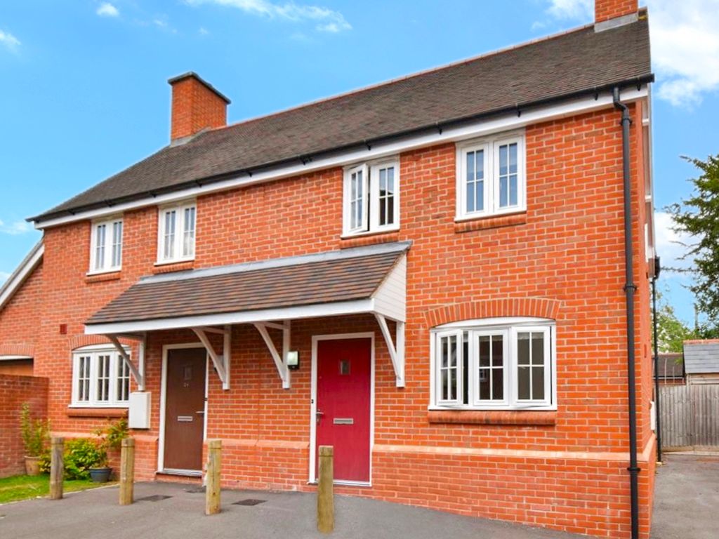 2 bed semidetached house to rent in Whatley Drive, Pewsey, Wiltshire