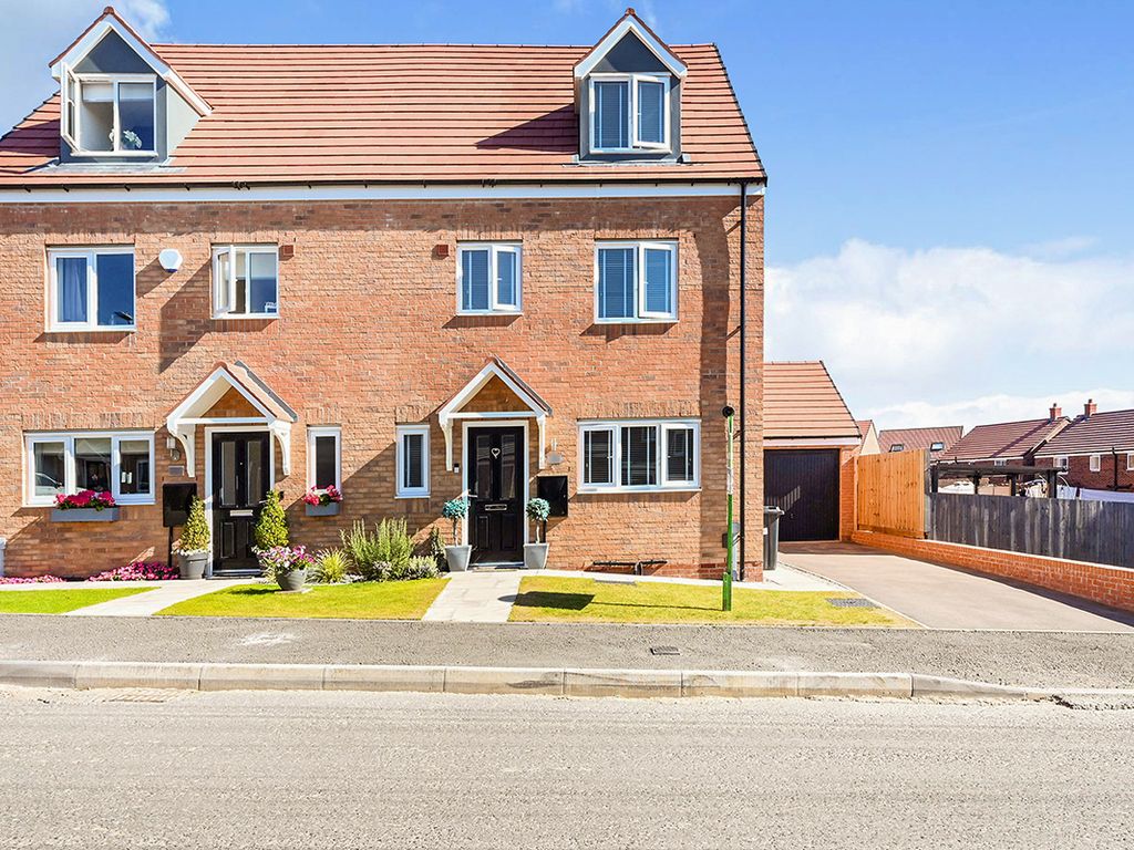 4 bed semidetached house for sale in Slater Way, Ilkeston DE7 Zoopla