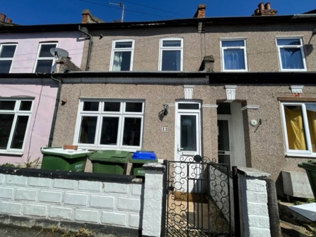 3 bed terraced house to rent in Northumberland Park, Northumberland