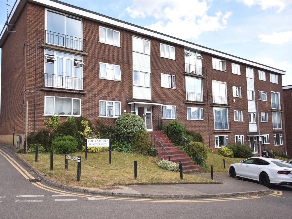 The Larches, Luton, Bedfordshire LU2  