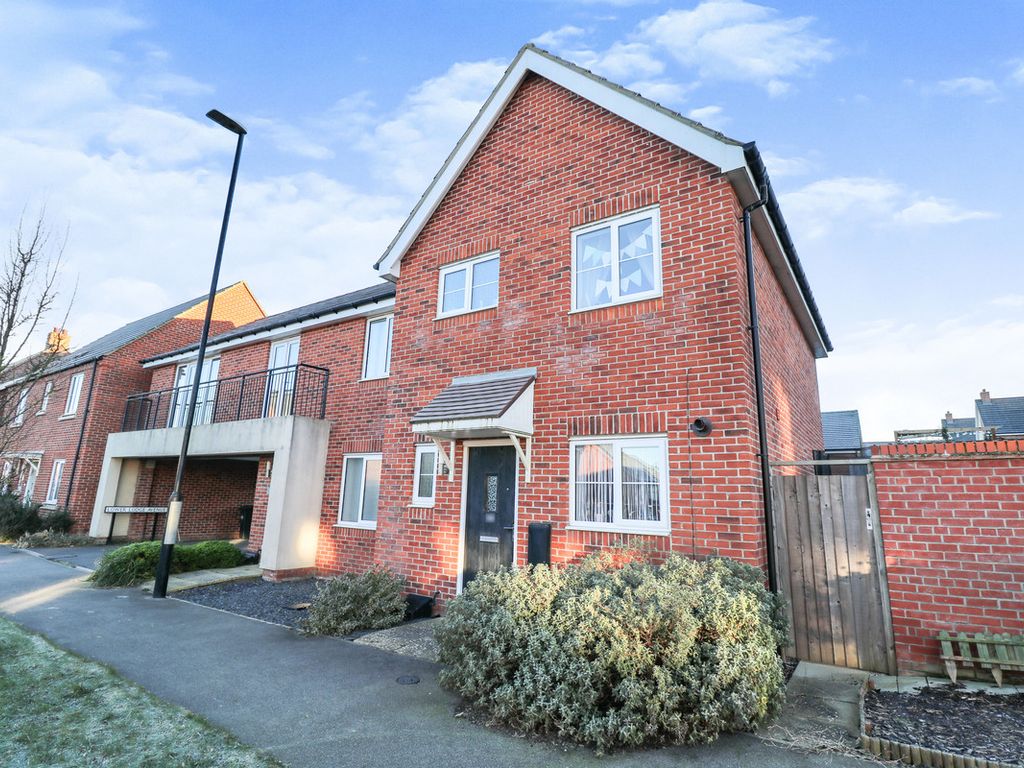 3 bed semidetached house for sale in Lower Lodge Avenue, Rugby CV21, £250,000 Zoopla