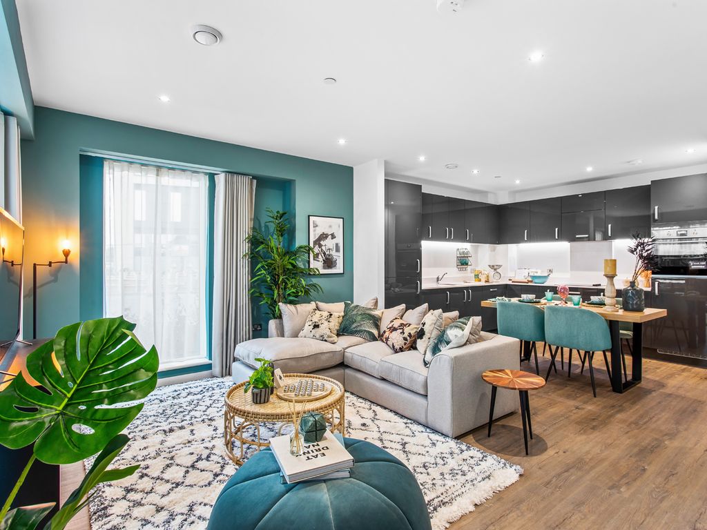 1 bed flat for sale in Silvertown Way, London E16 Zoopla