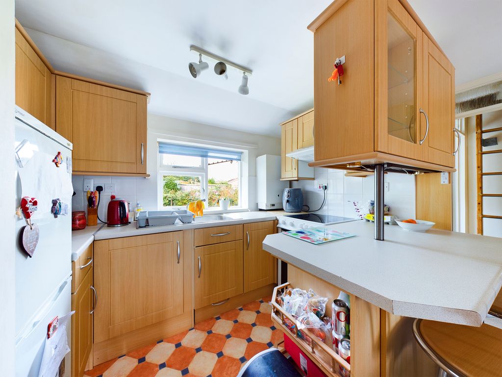 Antonine Crescent, Exeter EX4  