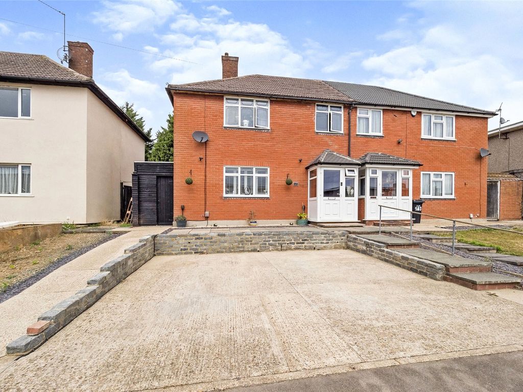 3 bed semidetached house for sale in Brocket Way, Chigwell IG7 Zoopla