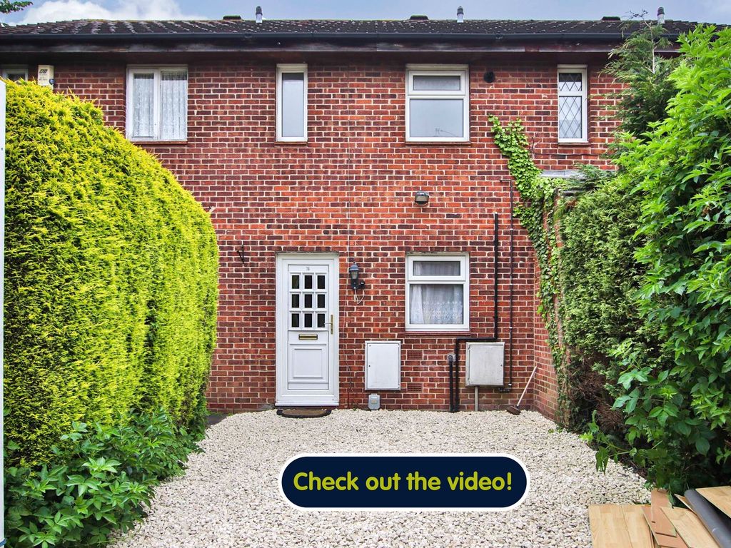 2 bed terraced house for sale in The Queensway, Hull, East Riding Of