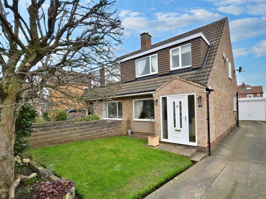 3 bed semidetached house for sale in Coniston Way, Woodlesford, Leeds