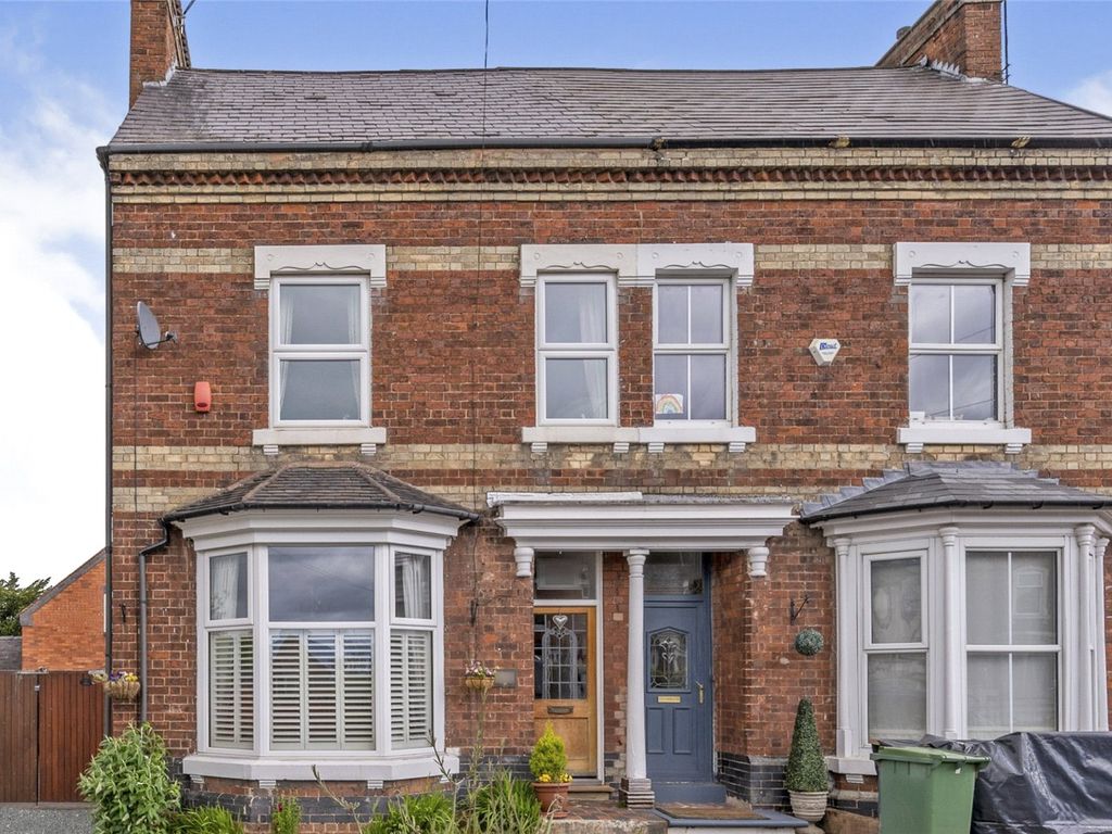 5 bed semidetached house for sale in Eccleshall Road, Stafford ST16