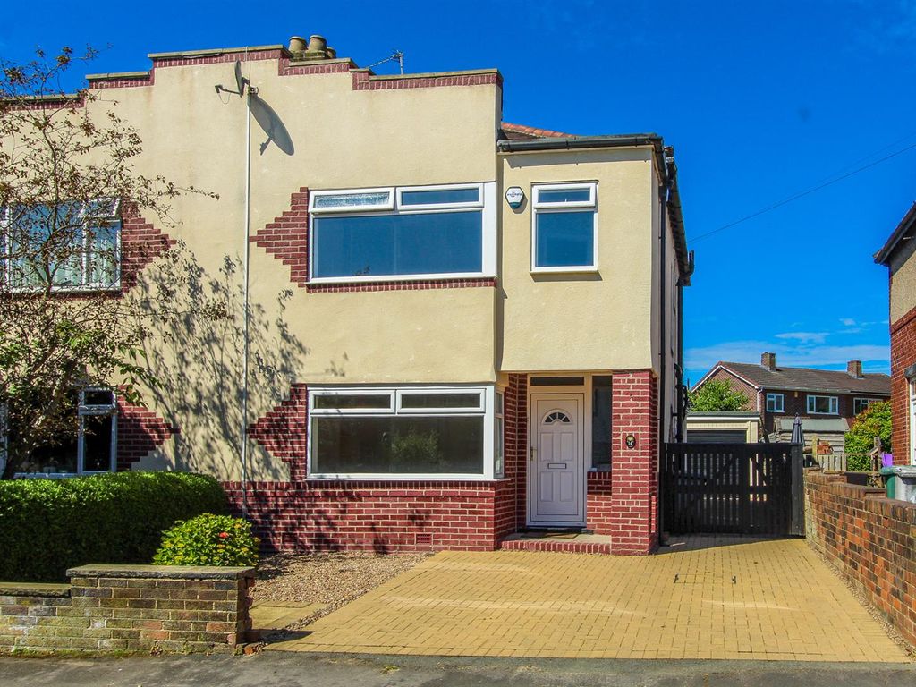 3 bed semidetached house for sale in Torridon Road, Hanging Heaton