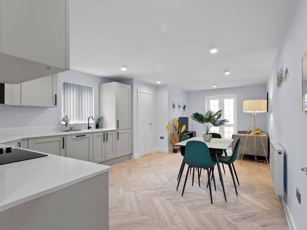 New home, 4 bed property for sale in Woodcote Grove Road, Coulsdon CR5