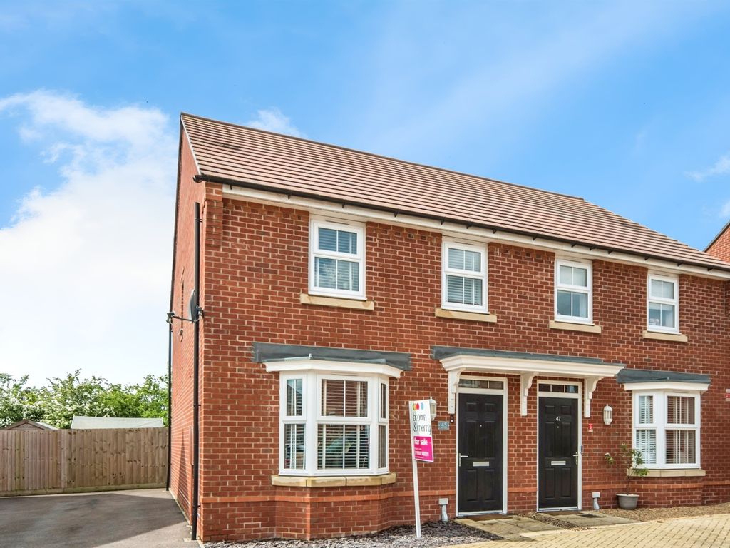 3 bed semidetached house for sale in Busby Mead, Marston Moretaine