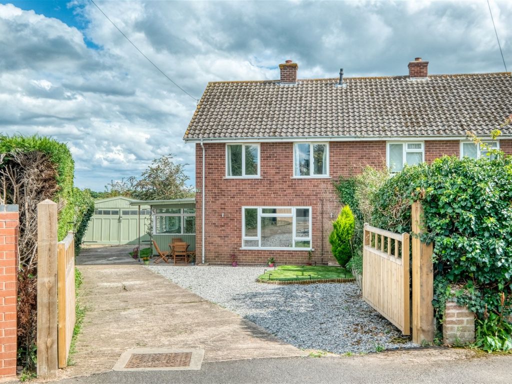 3 bed semidetached house for sale in Lynn Close, Leigh Sinton, Malvern