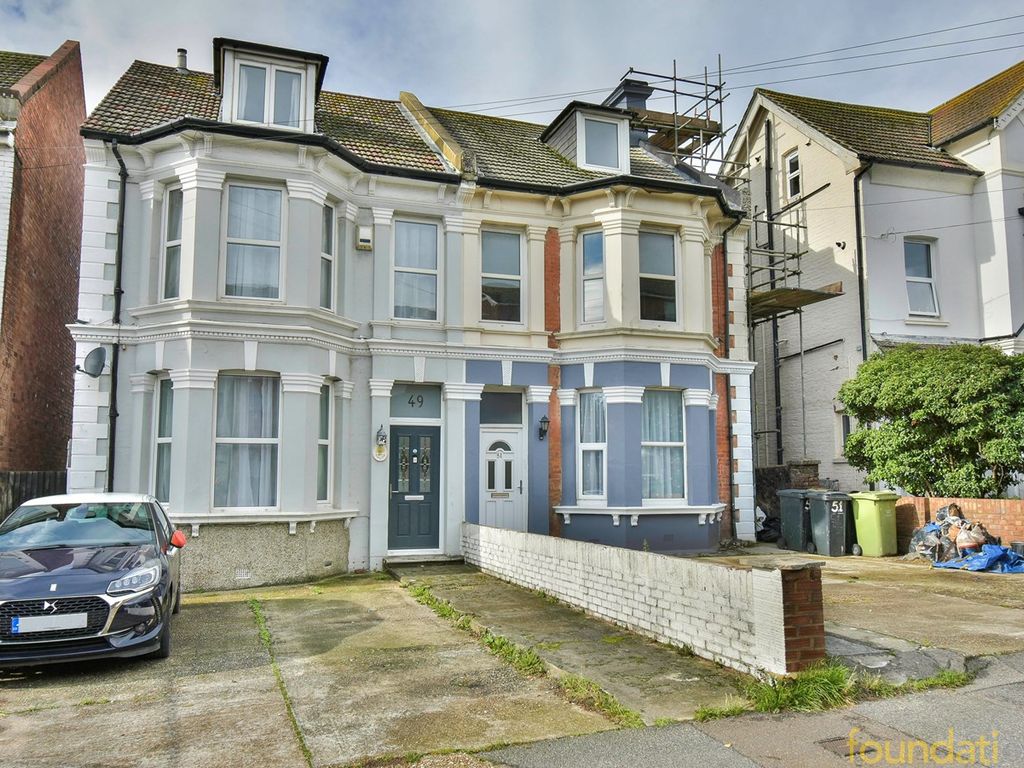 6 bed semidetached house for sale in London Road, BexhillOnSea TN39