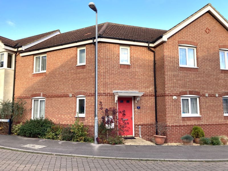 3 bed terraced house for sale in Percivale Road, Yeovil BA21, £245,000