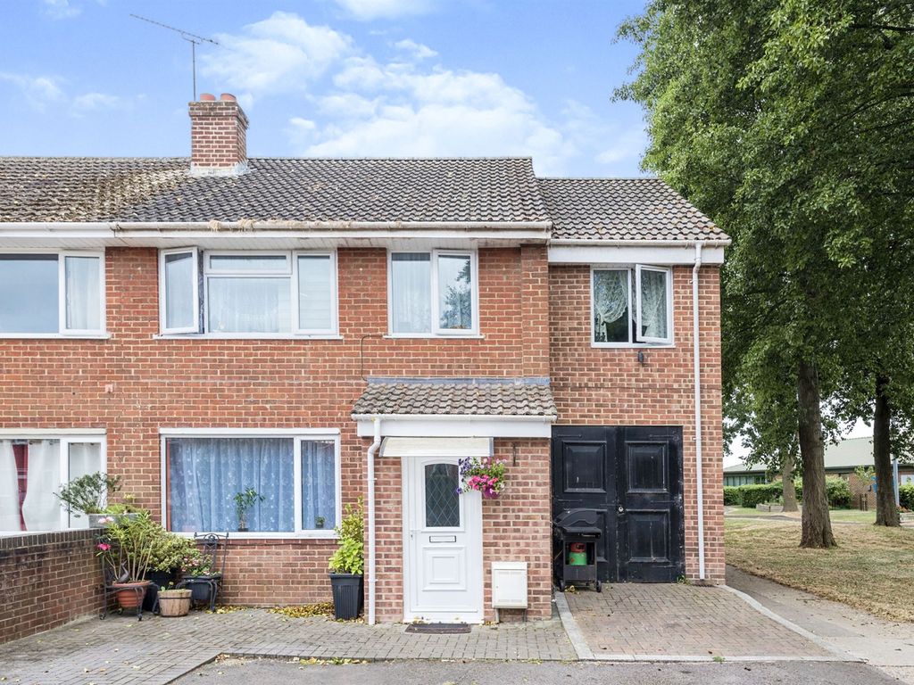 Fairholme Way, Swindon SN2  