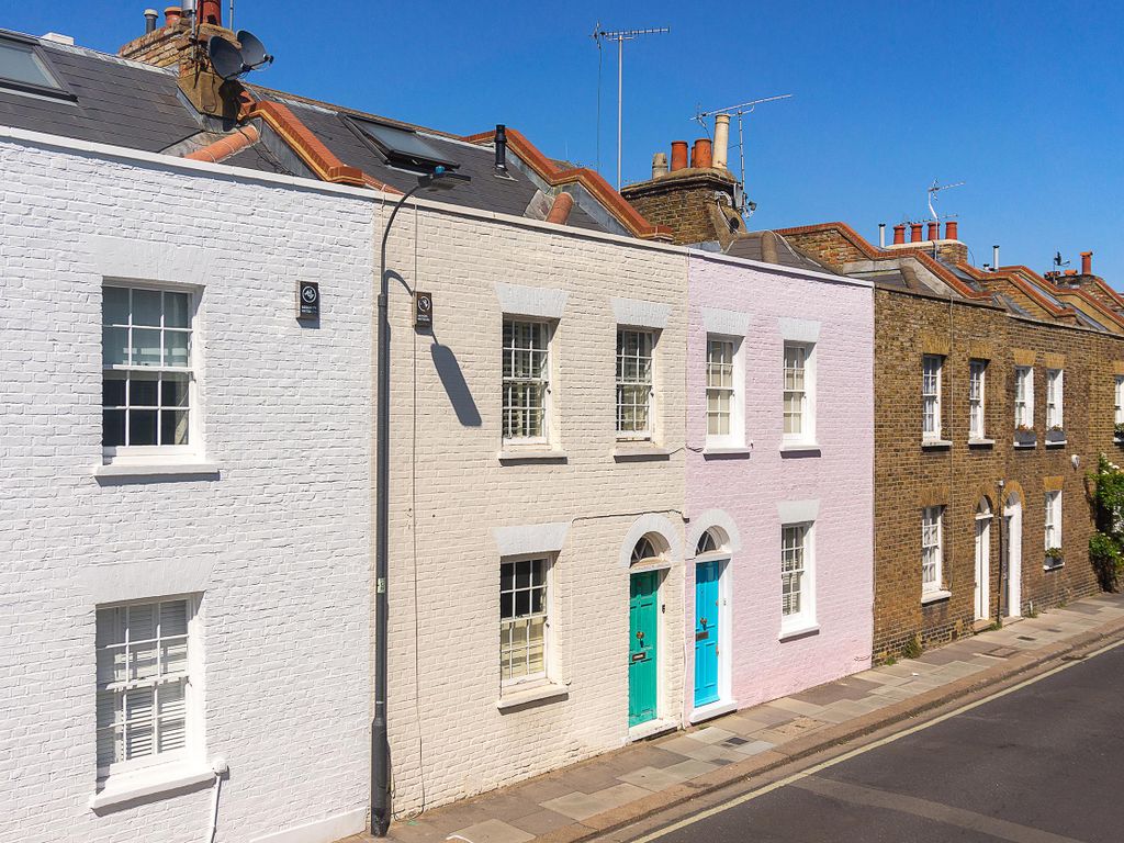 St. Dionis Road, Fulham, London SW6