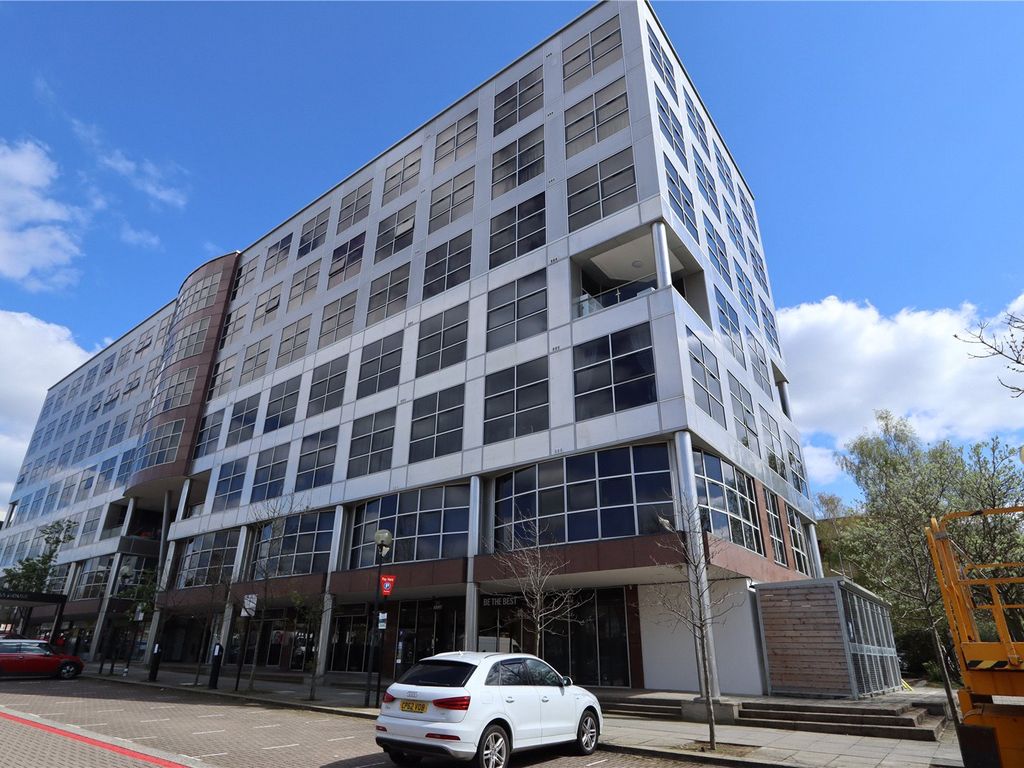 2 bed flat for sale in Medina House, 302340 Silbury Boulevard, Milton