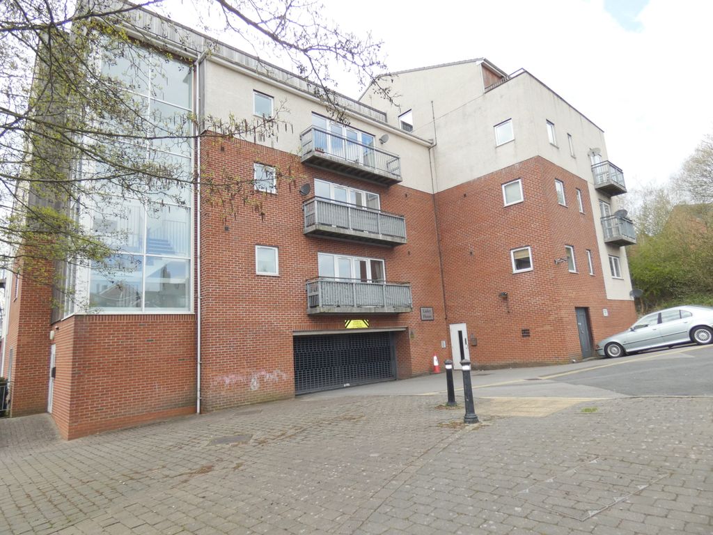 2 bed flat to rent in Bellerton Lane, Norton, StokeOnTrent ST6 Zoopla
