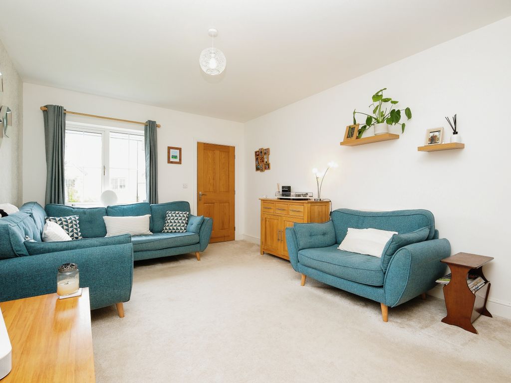 3 bed detached house for sale in Galloway Grove, Pudsey LS28, £389,950