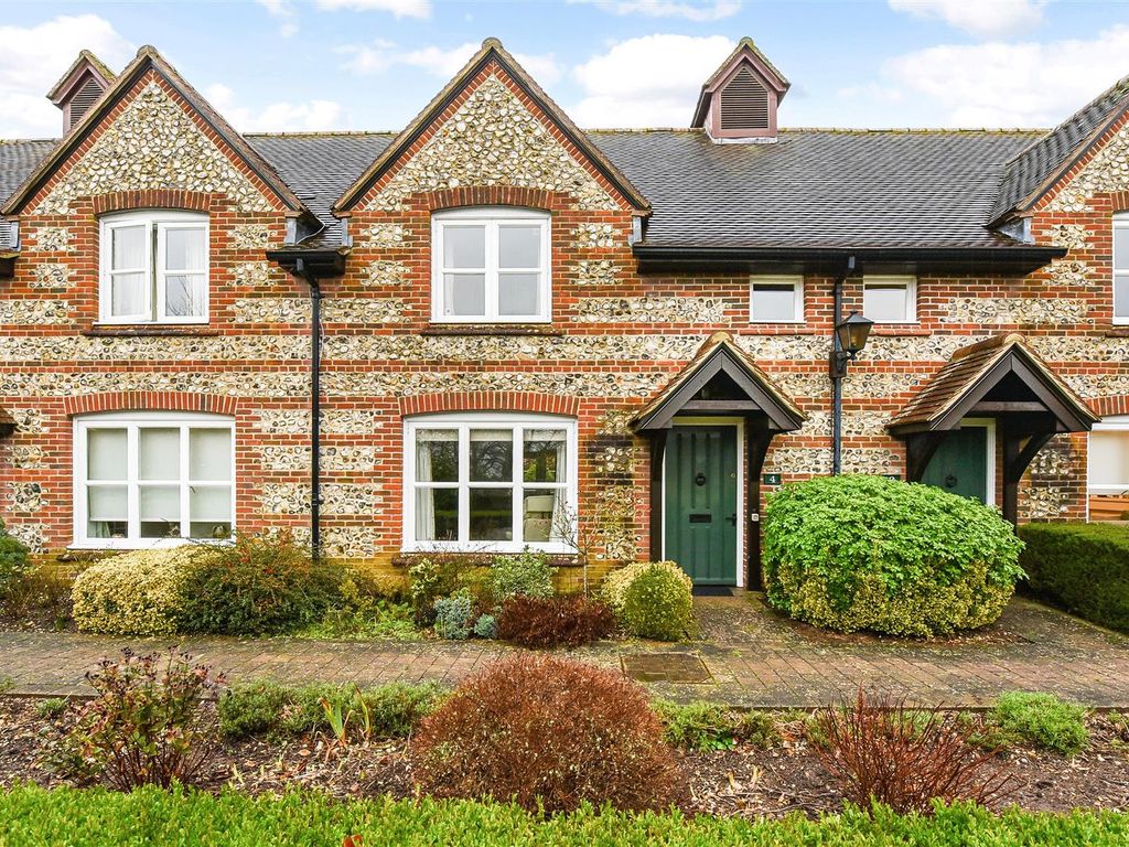 2 bed property for sale in St. Peters Close, Goodworth Clatford