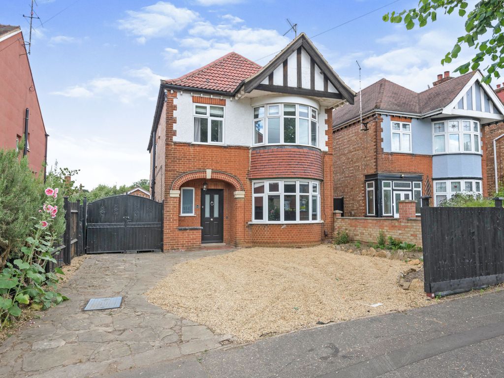 4 bed detached house for sale in Eastfield Road, Peterborough PE1 Zoopla