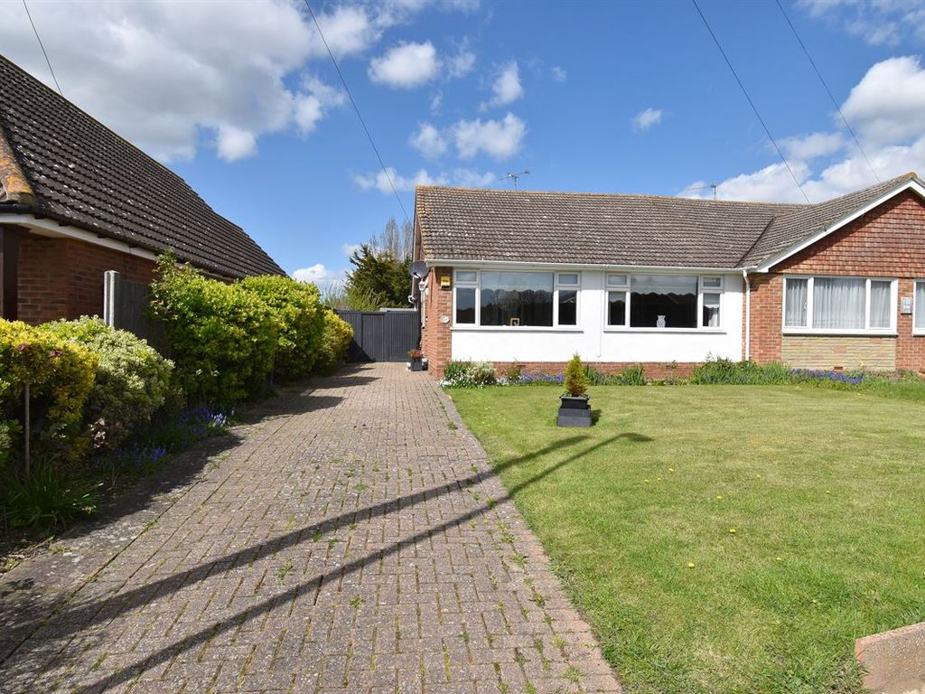 2 bed semidetached bungalow for sale in Faversham Road, Seasalter