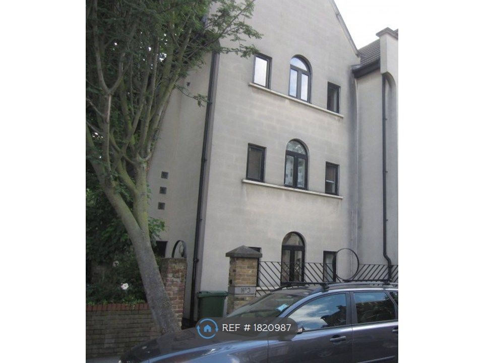 6 bed semidetached house to rent in Kiver Road, London N19, £5,200 pcm