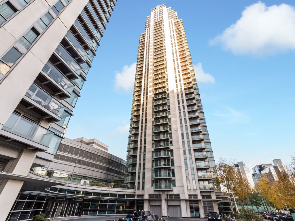 1 bed flat to rent in East Tower, Pan Peninsula Square, Canary Wharf