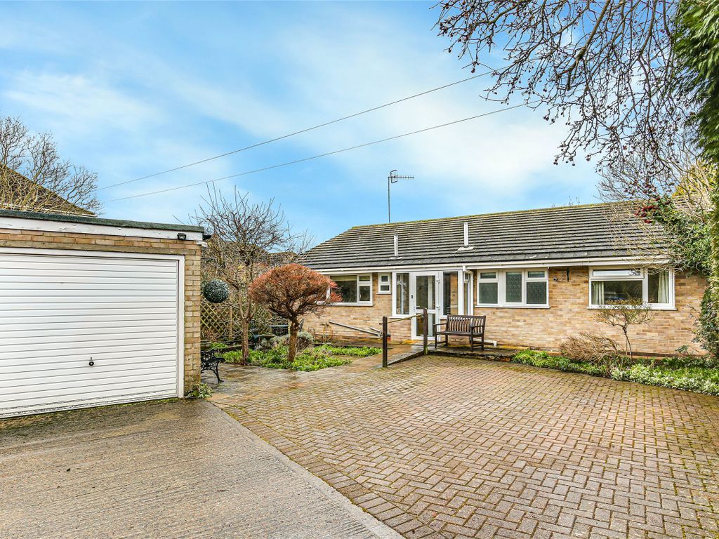 2 bed bungalow to rent in Godstone Green, Godstone RH9 Zoopla