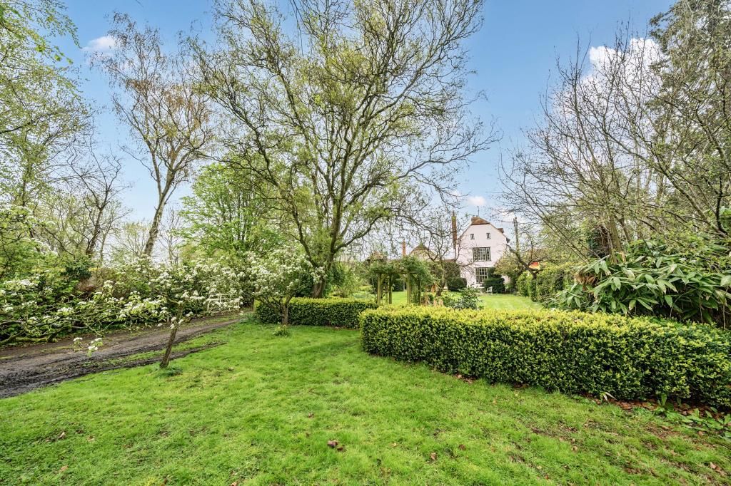 5 bed semidetached house for sale in Wallingford Road, Shillingford