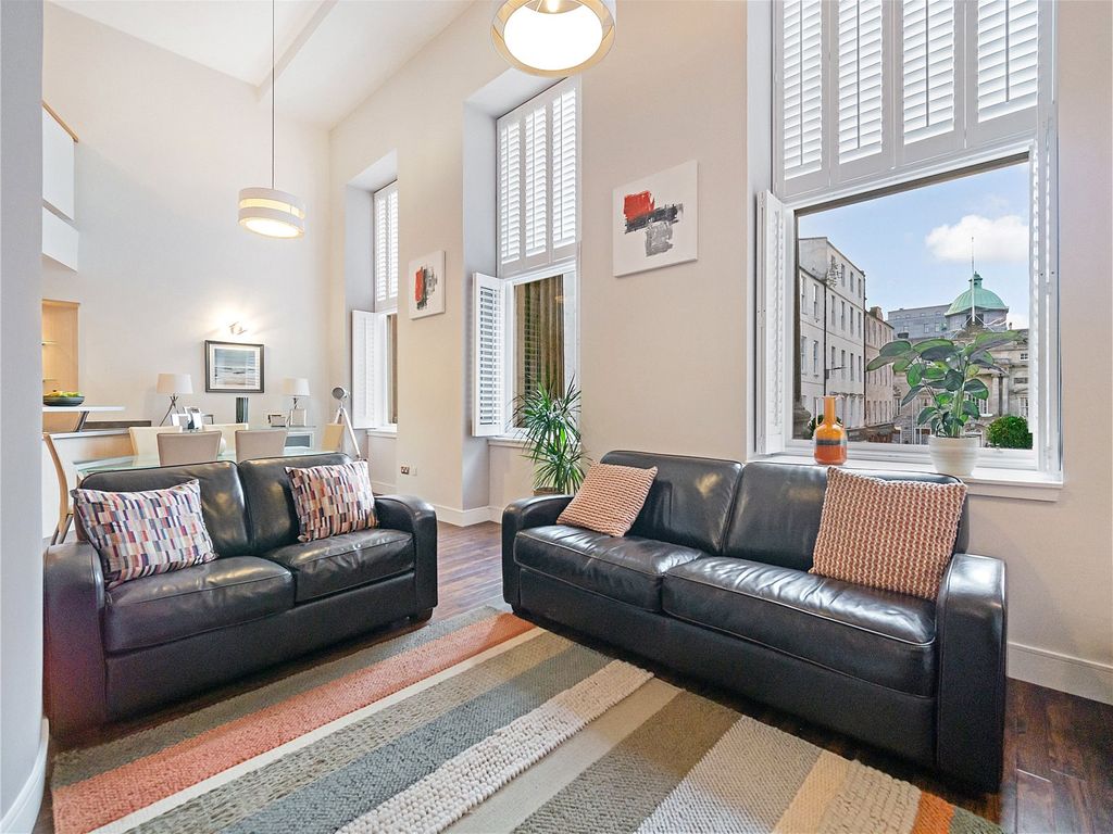 2 bed flat for sale in Ingram Street, Glasgow G1, £240,000 Zoopla