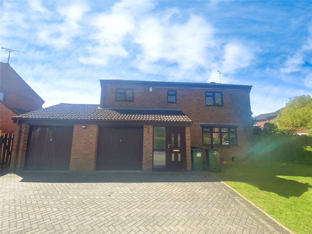 4 bed detached house to rent in Tynedale Close, Oadby, Leicester