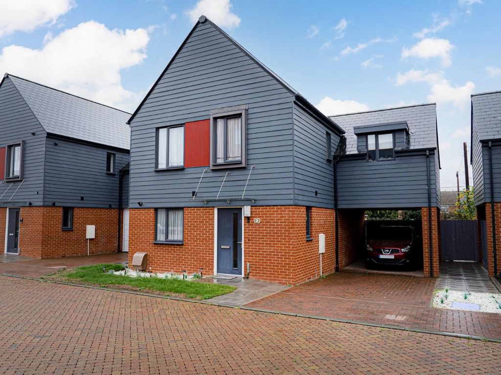 College Row, Ashford TN23  