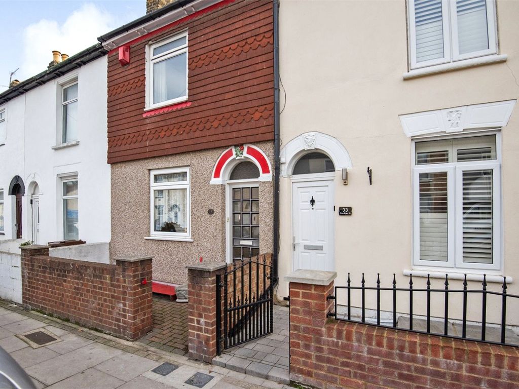 3 bed terraced house for sale in Gardiner Street, Gillingham ME7 Zoopla