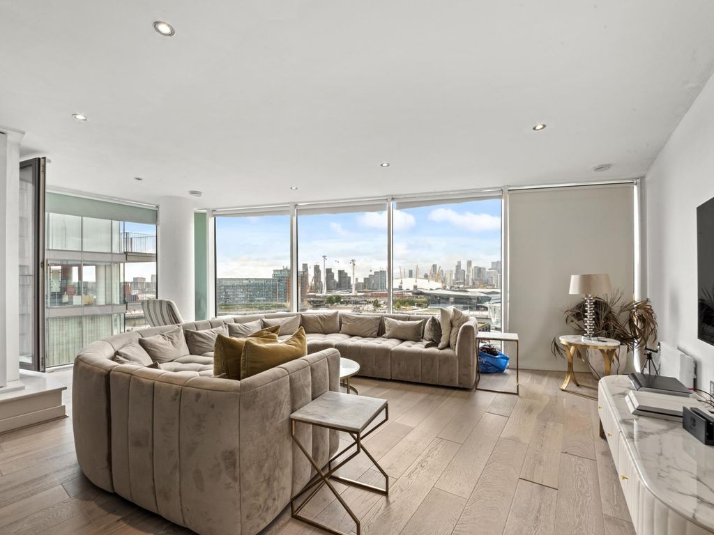 Balearic Apartments Royal Victoria London E16