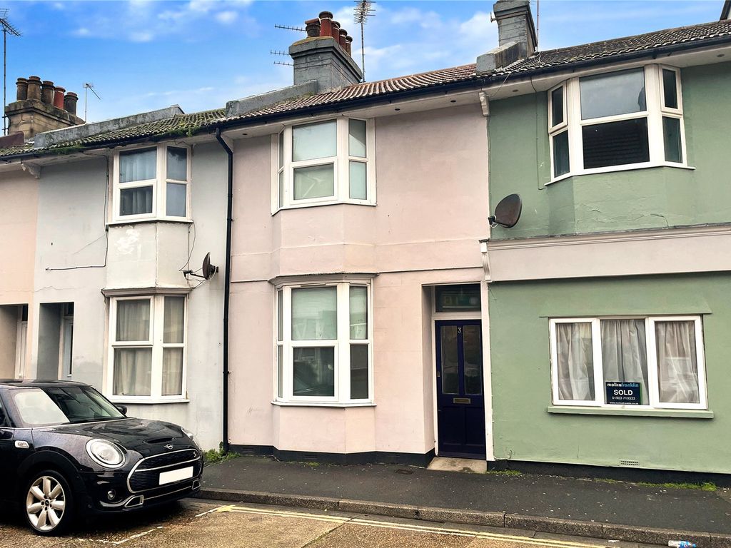 2 bed terraced house for sale in Bayford Road, Littlehampton, West