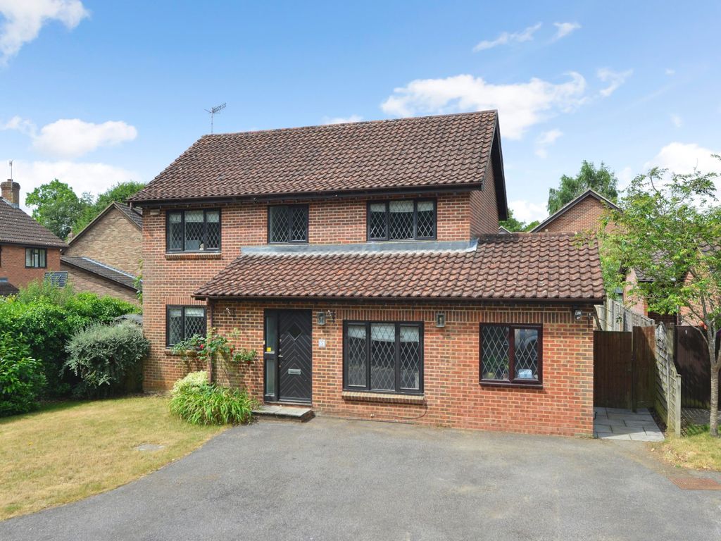 4 bed detached house for sale in Godalming, Surrey GU7 Zoopla