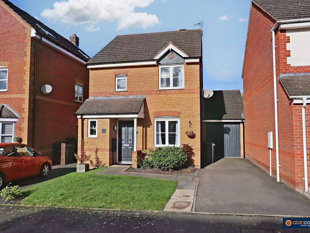 3 bed linkdetached house for sale in Upton Drive, Maple Park, Nuneaton