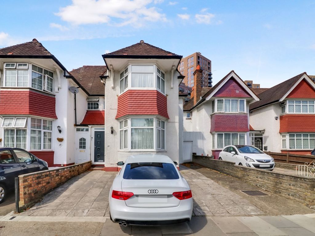 5 bed semidetached house for sale in Oakington Manor Drive, Wembley