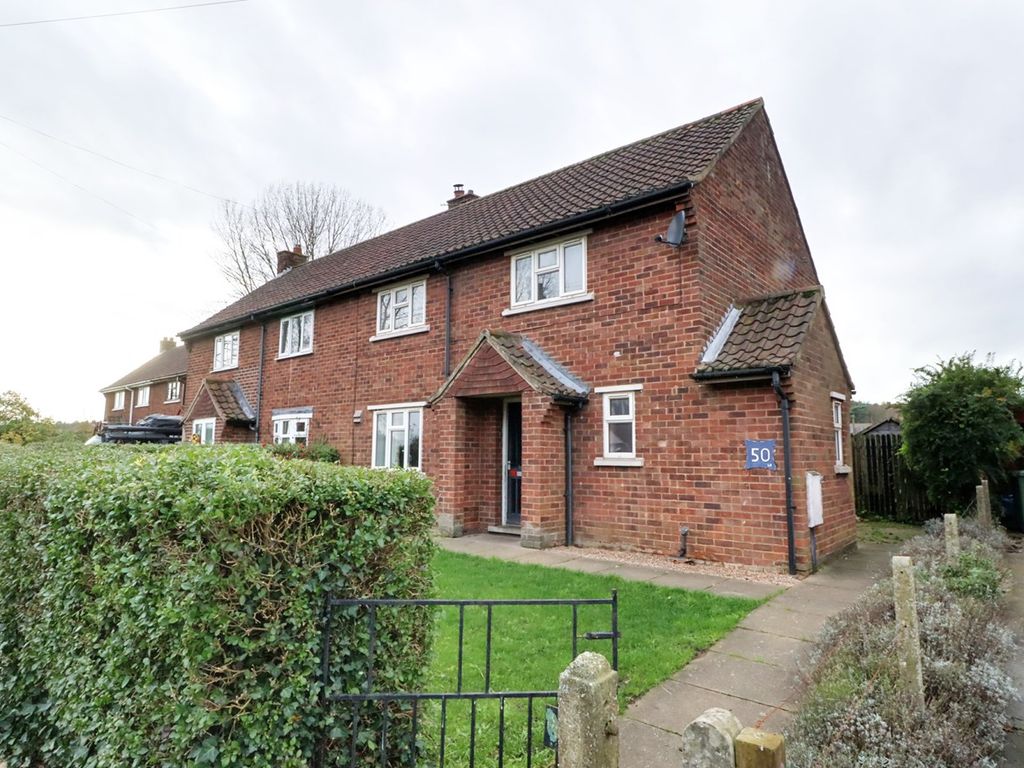 3 bed semidetached house for sale in Estate Avenue, Broughton DN20, £