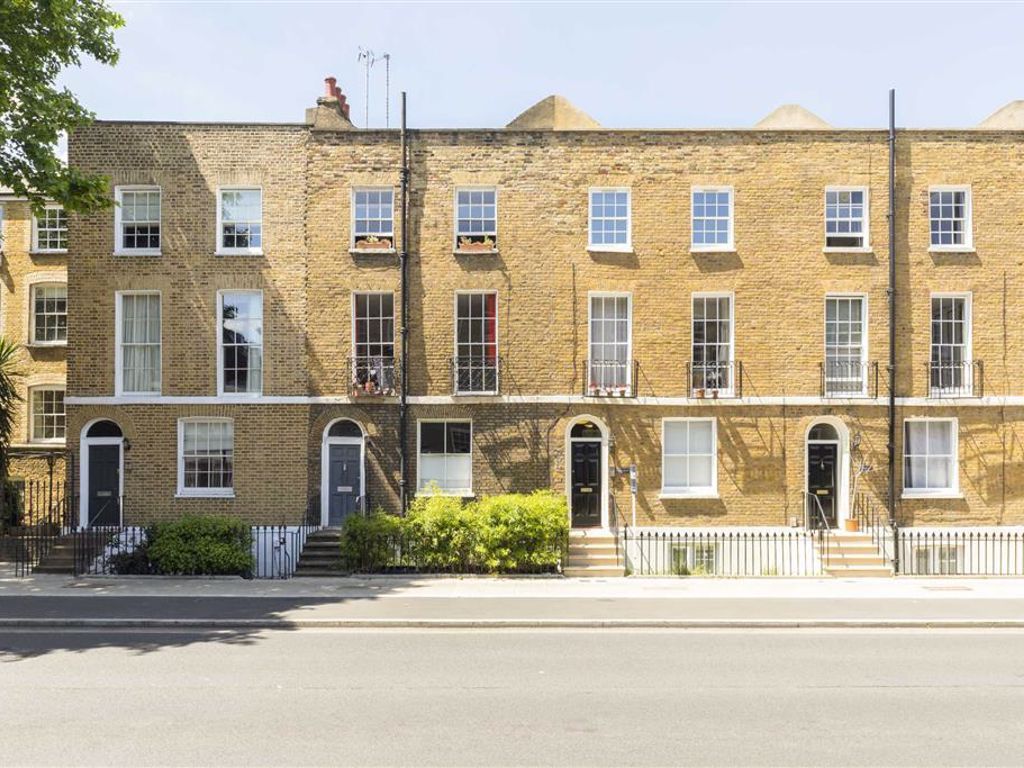 Queensbridge Road, London E2  