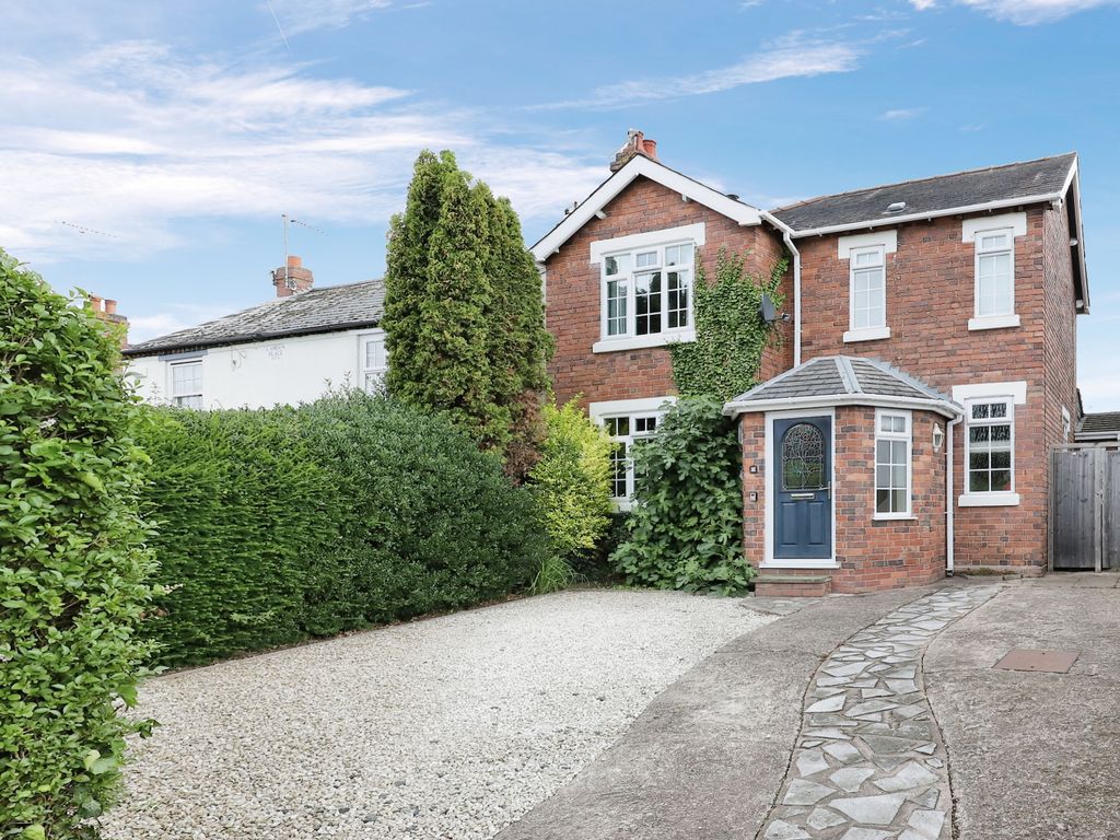3 bed detached house for sale in Bewdley Road, StourportOnSevern