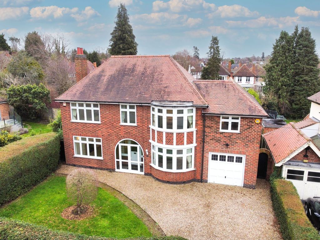 4 bed detached house for sale in Ridgway Road, Stoneygate, Leicester
