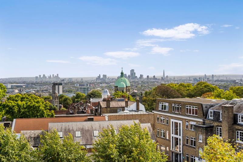 2 bed flat for sale in Cholmeley Lodge, Cholmeley Park, Highgate Village, London N6, £1,375,000