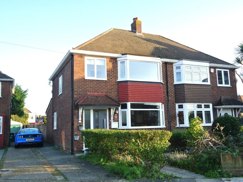 3 bed semidetached house for sale in Tudor Road, Ashford TW15 Zoopla